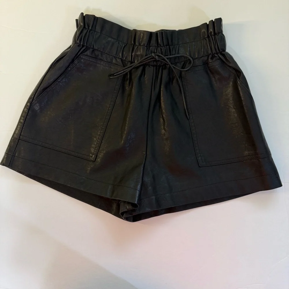 SCHHJZPJ vegan leather womens shorts size M lined elastic waist dressy casual
